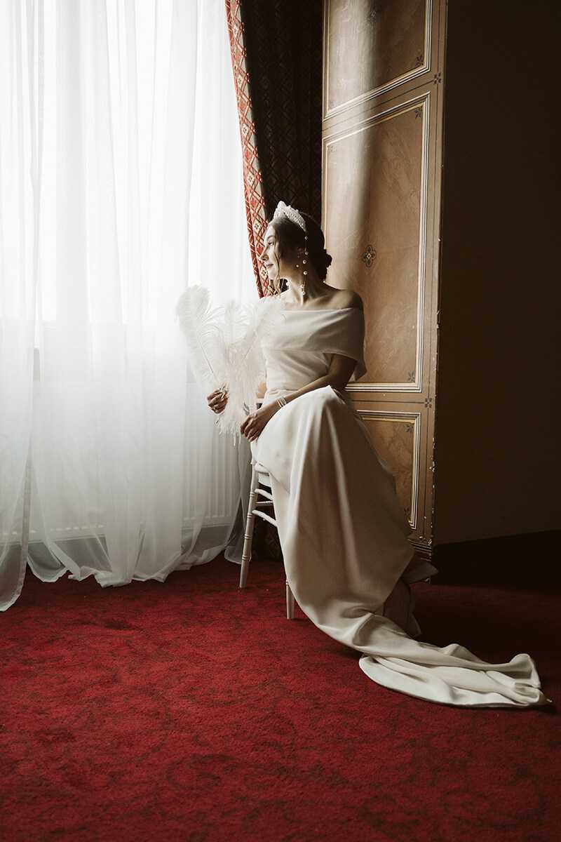 portret panny młodej w pałacu