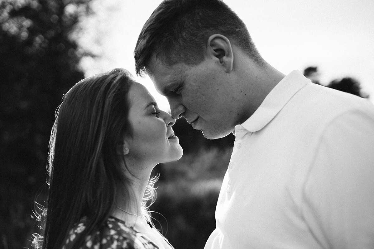 sesja narzeczeńska romantyczny kadr