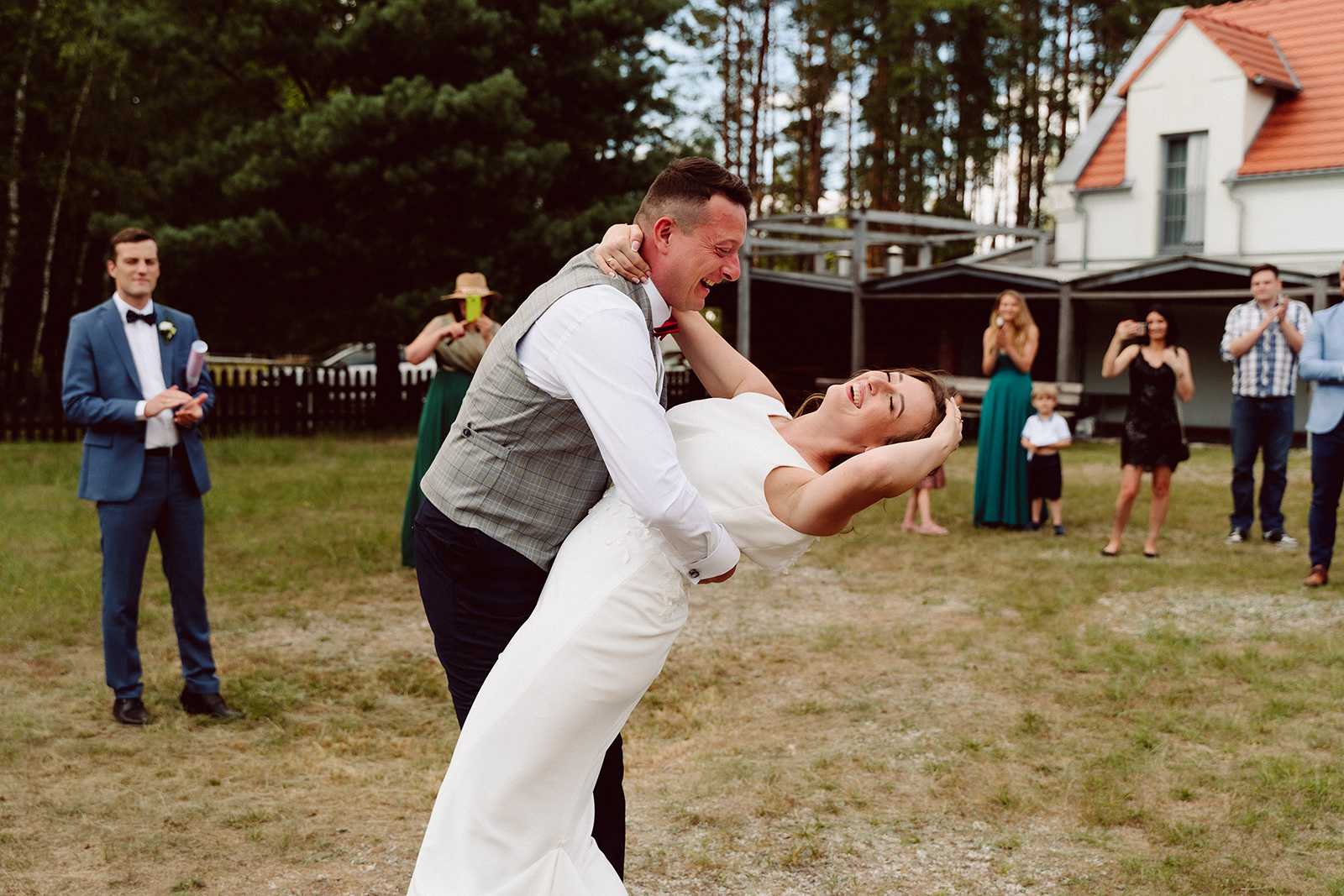 ślub cywilny w plenerze