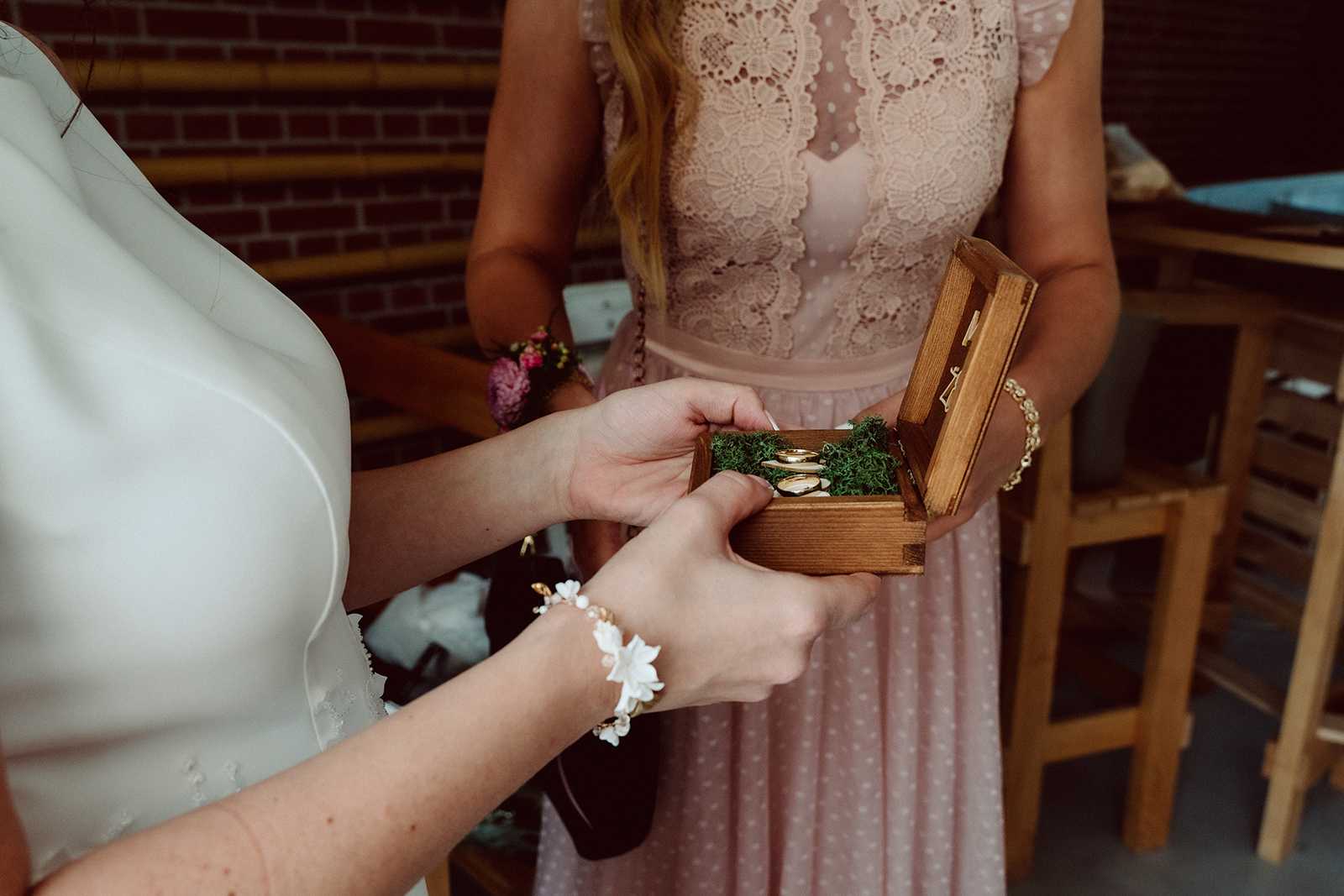 przygotowania panny młodej